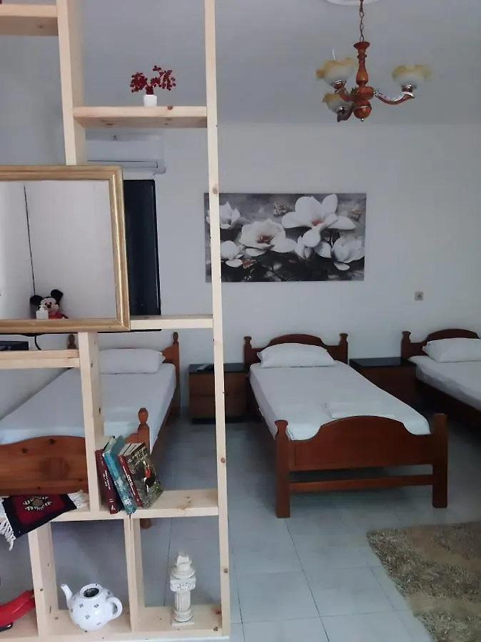 Vrenjo Guesthouse Gjirokastër