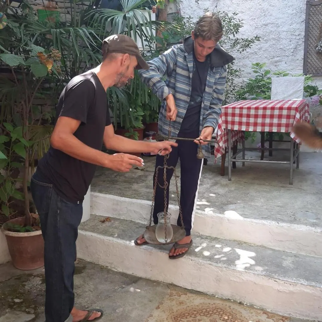 Vrenjo Guesthouse Gjirokastër Frühstückspension