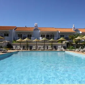 https://giramar-apartamentos-turisticos.hotelaalgarve.com